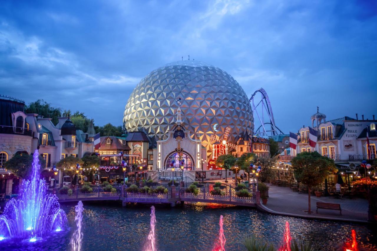 4-Sterne Burghotel Castillo Alcazar, Europa-Park Freizeitpark & Erlebnis-Resort Rust Buitenkant foto